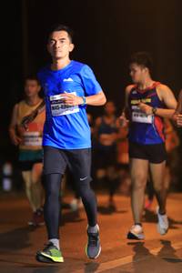 BIB: 4900
                            <button type="button" onclick="openModal(7645973)" class="btn btn-primary btn-sm float-right btn-popup" data-toggle="modal" data-target=".modal-high-quality">
                        <i class="fas fa-shopping-cart"></i> Add to Cart
                    </button>
                                            <button type="button" onclick="isThisMe(7645973, true)" class="btn btn-success btn-sm float-right btn-popup btn-isme hidden" data-toggle="tooltip" data-placement="bottom" title="นี่คือรูปของคุณใช่ไหม คลิกที่นี่เพื่อเอาเข้าอัลบั้ม">
                        <i class="fas fa-plus"></i> Add to album
                    </button>
                    <button type="button" onclick="isThisMe(7645973, false)" class="btn btn-warning btn-sm float-right btn-popup btn-isnotme hidden">
                        <i class="fas fa-ban"></i> Remove from album
                    </button>